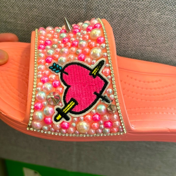 EEUC Custom Crocs Slides, size 8 - Picture 4 of 5